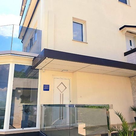 Jacuzzi Penthouse Apartment ماتولي المظهر الخارجي الصورة