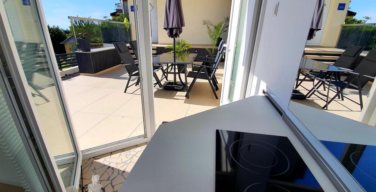 Jacuzzi Penthouse Apartment ماتولي المظهر الخارجي الصورة