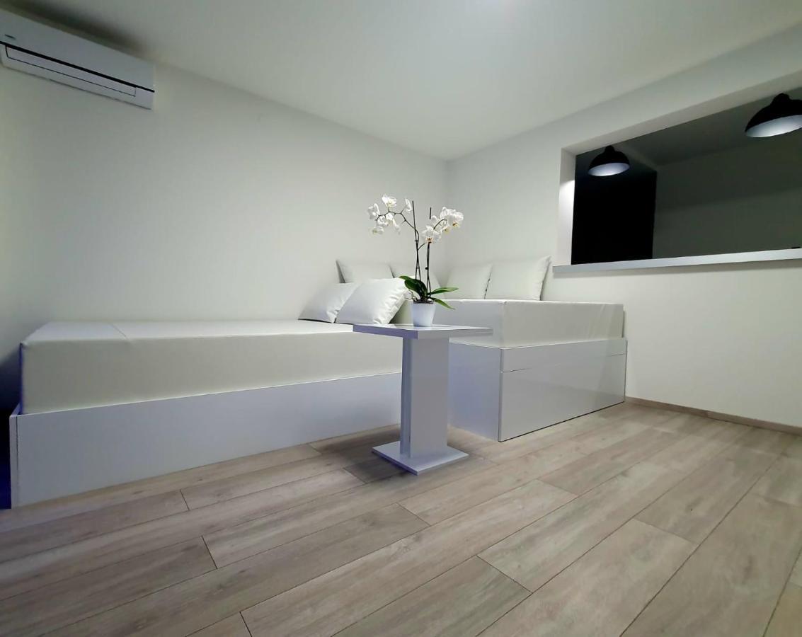 Jacuzzi Penthouse Apartment ماتولي المظهر الخارجي الصورة
