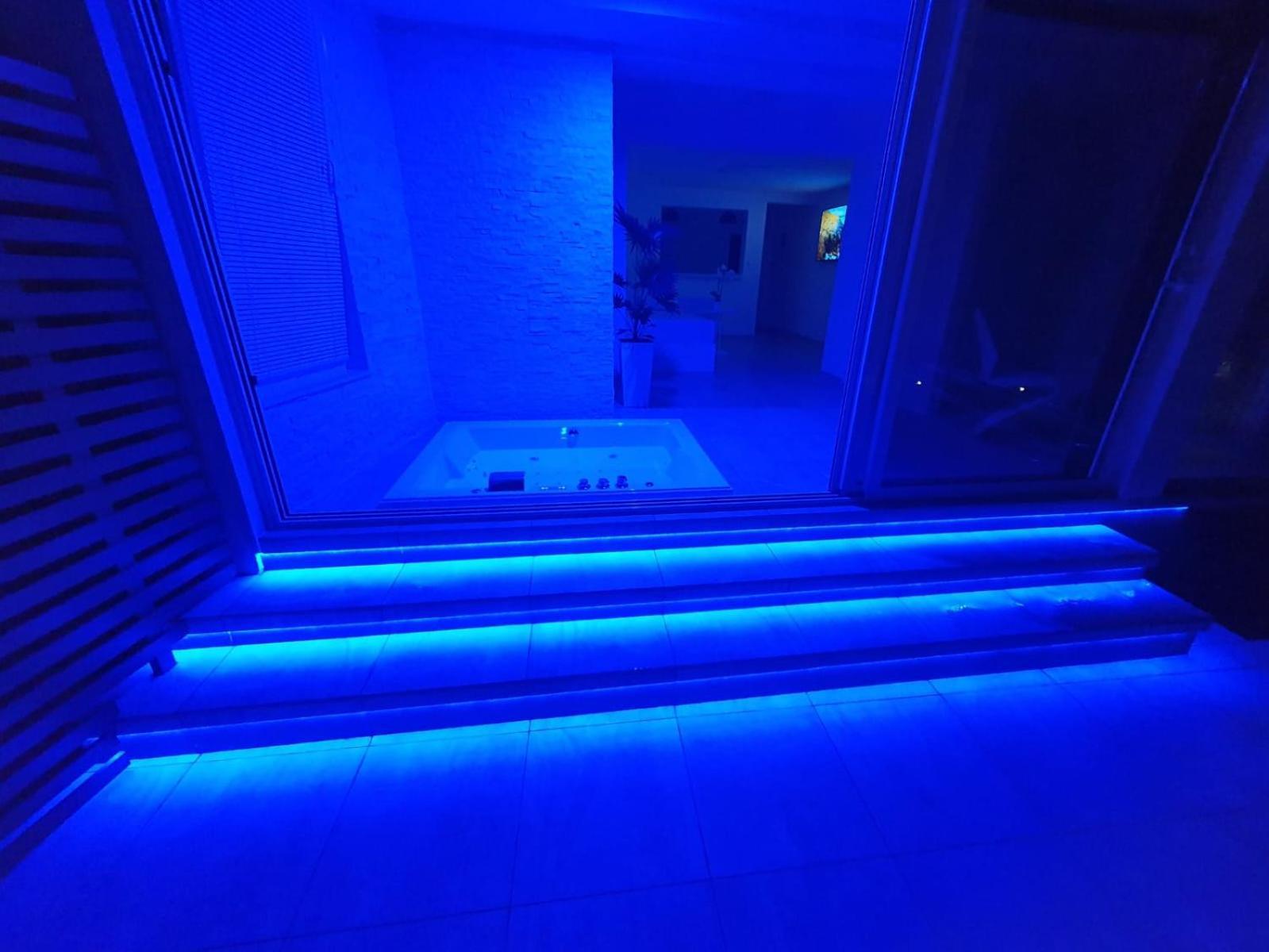 Jacuzzi Penthouse Apartment ماتولي المظهر الخارجي الصورة