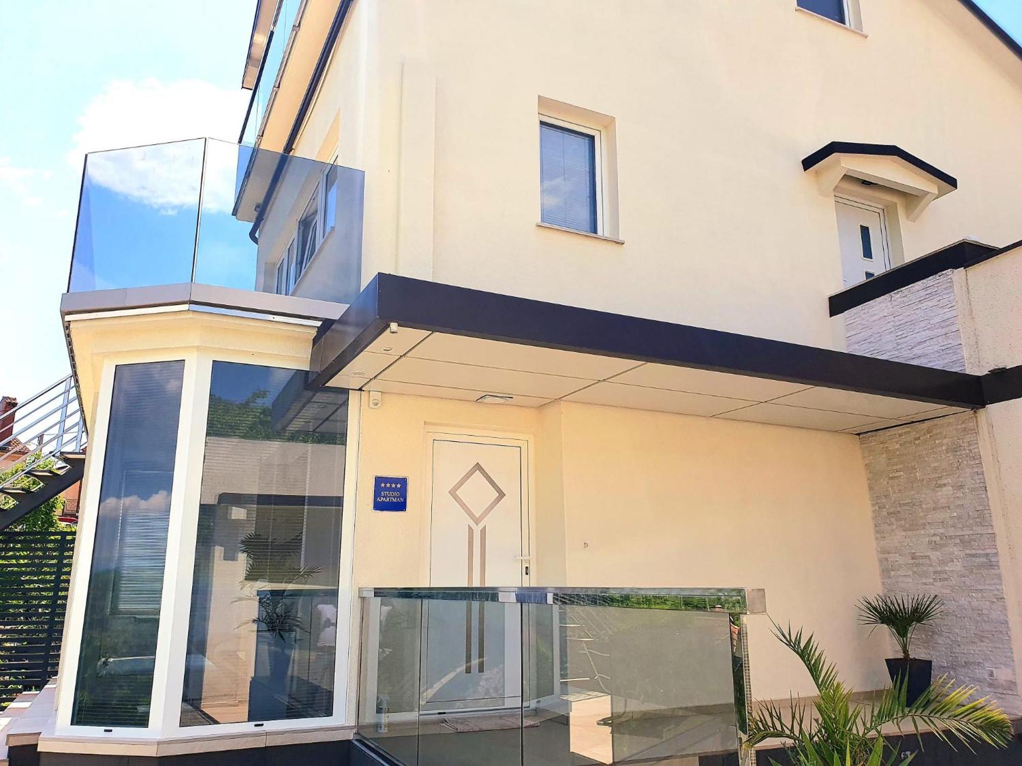 Jacuzzi Penthouse Apartment ماتولي المظهر الخارجي الصورة