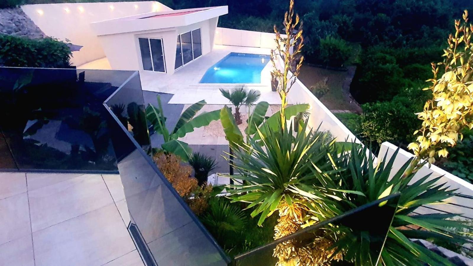 Jacuzzi Penthouse Apartment ماتولي المظهر الخارجي الصورة